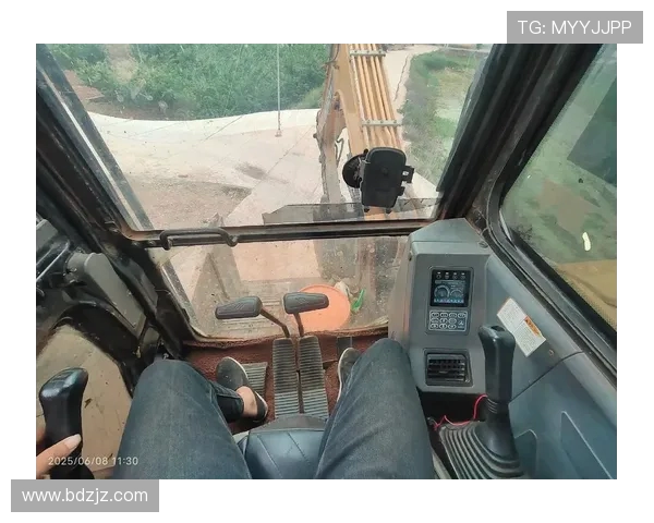 挖掘机省油操作实战技巧